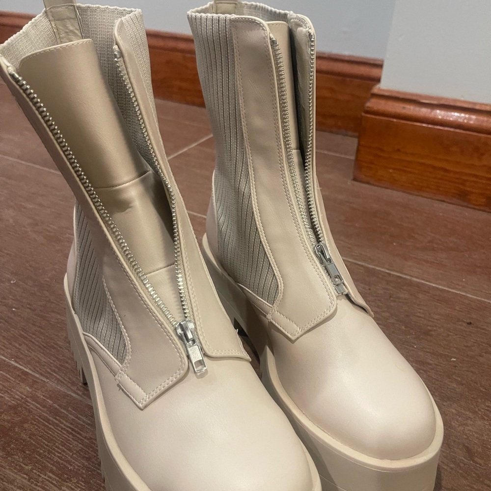 Steve Madden Boots
